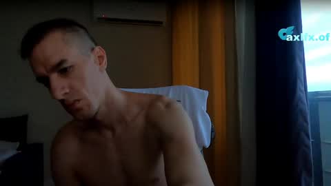 Axl online show from March 29, 3:06 am