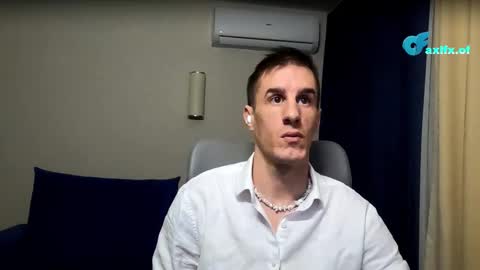 Axl online show from February 19, 2:19 am