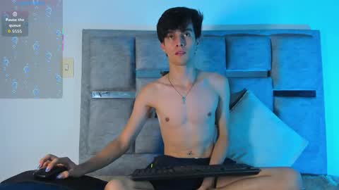 Axxxel  online show from May 1, 3:10 am