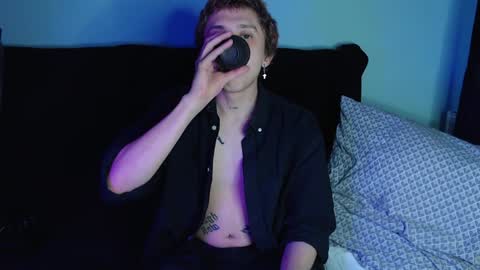 Ian skinny Slawa online show from December 20, 9:39 pm