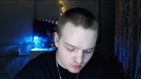 Ian skinny Slawa online show from December 25, 6:30 pm