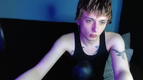 Ian skinny Slawa online show from February 22, 6:48 pm