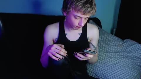 Ian skinny Slawa online show from February 24, 9:41 pm