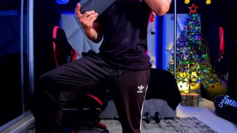 Ayden Miller online show from December 21, 3:47 am