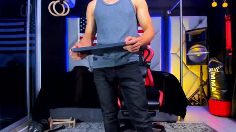 Ayden Miller online show from April 5, 6:43 am