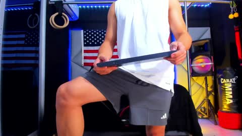 Ayden Miller online show from April 16, 2:33 am