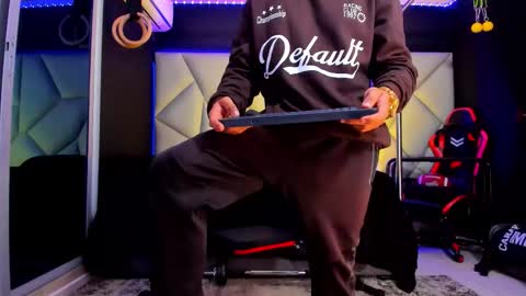 Ayden Miller online show from November 29, 2:02 am