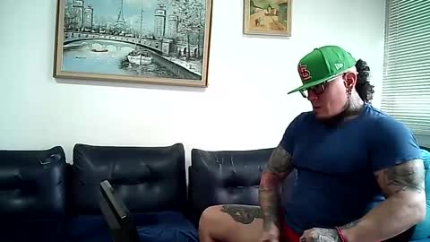 Snapshot of ayrton_naffah2 chatting on September 16, 6:31 pm Ayrton naffah2 online show from September 16, 6:31 pm