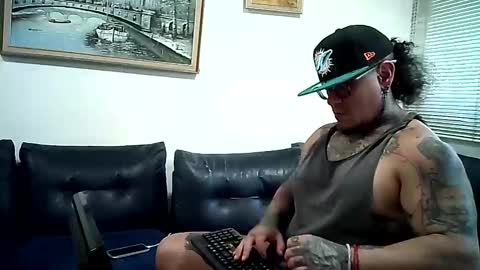 Ayrton naffah2 online show from April 28, 9:19 pm