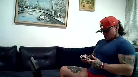 Ayrton naffah2 online show from April 14, 7:13 pm