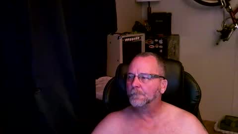 azblondeguy online show from April 18, 11:48 pm