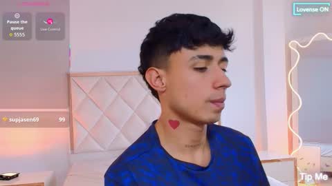 aziel_tay online show from October 10, 4:12 pm