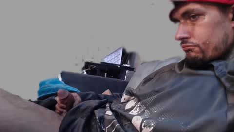 Snapshot of b_ill6669 chatting on October 29, 12:02 am bill9and1half online show from October 29, 12:02 am