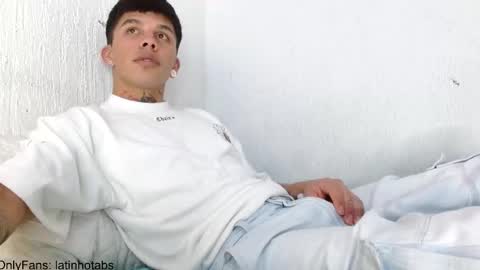 Snapshot of baby_gio chatting on March 7, 1:31 am OF GxoXabs online show from March 7, 1:31 am