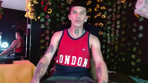 Snapshot of baby_gio chatting on December 12, 6:36 am OF GxoXabs online show from December 12, 6:36 am