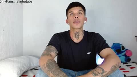 Snapshot of baby_gio chatting on February 10, 8:31 pm OF GxoXabs online show from February 10, 8:31 pm