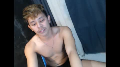 Max online show from March 27, 8:26 am