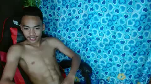 Snapshot of baby_razell chatting on February 25, 12:36 am baby_razell online show from February 25, 12:36 am