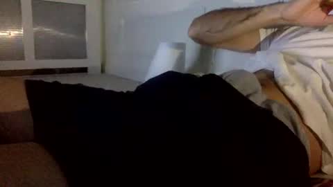 Snapshot of babyboii42o chatting on October 9, 3:11 am babyboii42o online show from October 9, 3:11 am