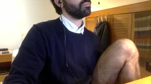 Snapshot of babyhardy chatting on December 27, 11:21 pm Tom A. online show from December 27, 11:21 pm