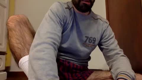 Snapshot of babyhardy chatting on February 2, 11:21 pm Tom A. online show from February 2, 11:21 pm