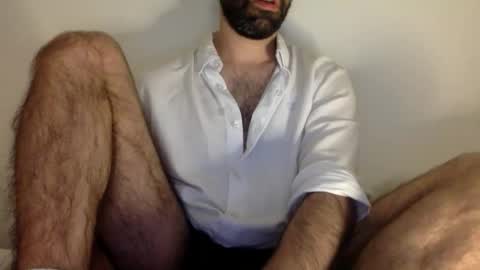 Snapshot of babyhardy chatting on October 4, 7:46 am Tom A. online show from October 4, 7:46 am