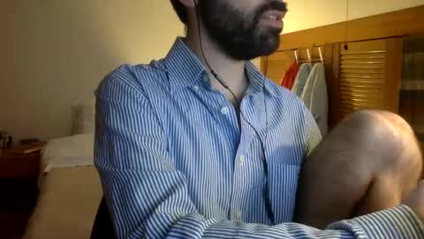 Snapshot of babyhardy chatting on March 8, 5:41 pm Tom A. online show from March 8, 5:41 pm