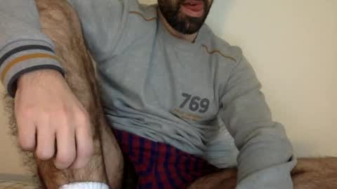 Snapshot of babyhardy chatting on February 19, 5:06 pm Tom A. online show from February 19, 5:06 pm
