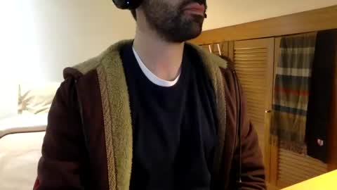 Snapshot of babyhardy chatting on February 4, 9:52 pm Tom A. online show from February 4, 9:52 pm