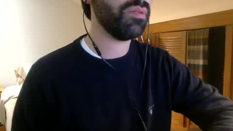 Snapshot of babyhardy chatting on December 9, 1:29 am Tom A. online show from December 9, 1:29 am