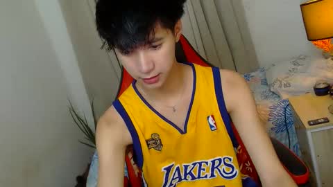 Snapshot of babymasterbater chatting on September 27, 11:30 am call me james online show from September 27, 11:30 am