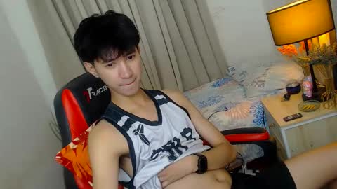 Snapshot of babymasterbater chatting on September 25, 5:12 pm call me james online show from September 25, 5:12 pm