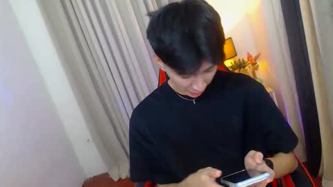 Snapshot of babymasterbater chatting on October 8, 4:44 pm call me james online show from October 8, 4:44 pm