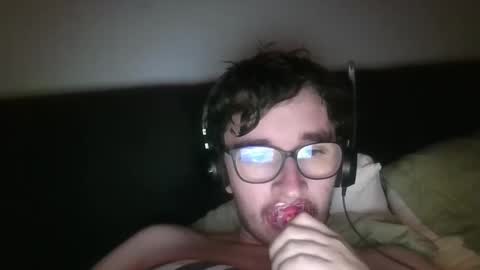 Snapshot of babyrandy1997 chatting on October 9, 7:41 pm babyrandy1997 online show from October 9, 7:41 pm
