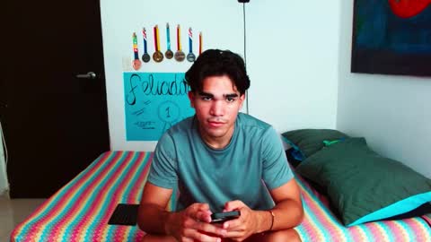 sebas online show from November 12, 8:36 pm