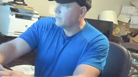 Snapshot of bad_boy4u2abuse chatting on September 21, 12:44 am bad_boy4u2abuse online show from September 21, 12:44 am