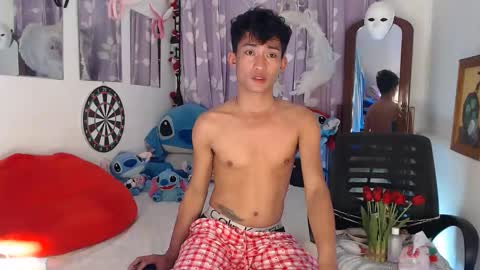 Snapshot of bad_boy_in_bed chatting on September 10, 7:01 pm jay online show from September 10, 7:01 pm