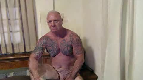 Snapshot of bad_boy_jamie chatting on October 29, 6:49 am bad_boy_jamie online show from October 29, 6:49 am