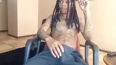 Snapshot of bad_dawgg chatting on October 7, 6:17 am rastafaria online show from October 7, 6:17 am