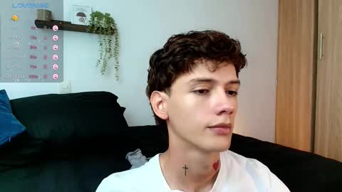 jhojan online show from November 20, 9:46 pm