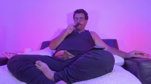 Baddaddybrazil online show from May 12, 6:49 pm