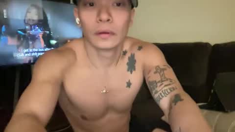 baddiebaddiestrokeoclock online show from January 7, 1:21 am