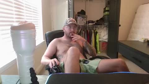 Snapshot of baddydaddy23 chatting on September 28, 9:46 pm Jon online show from September 28, 9:46 pm