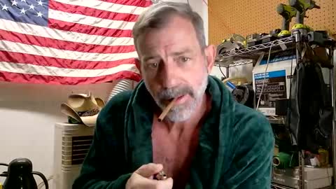 Snapshot of badnightwolf chatting on October 10, 11:15 am Silver online show from October 10, 11:15 am