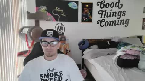 Couple of Bad Rabbits online show from February 5, 6:37 pm