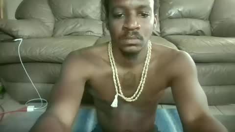 bahamian_linga online show from June 8, 1:12 pm