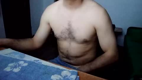 Snapshot of baiat_frumusel chatting on March 5, 12:16 am baiat_frumusel online show from March 5, 12:16 am