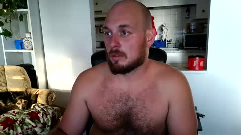 Snapshot of baldafterdark chatting on October 4, 9:30 pm Anthony online show from October 4, 9:30 pm