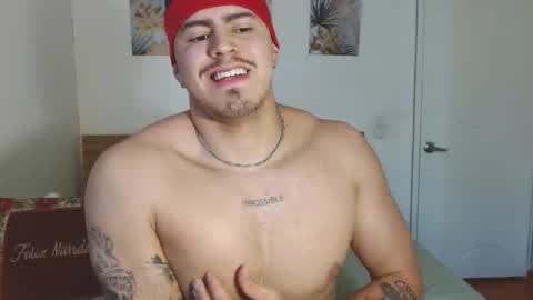 Snapshot of baltazardupont chatting on December 10, 1:22 pm Andres - online show from December 10, 1:22 pm