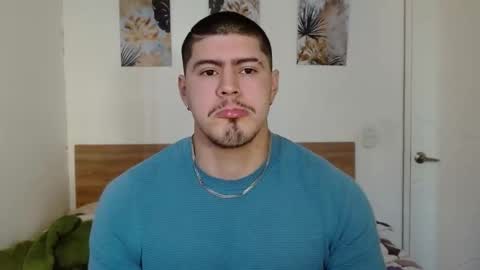 Snapshot of baltazardupont chatting on January 10, 12:58 pm Andres - online show from January 10, 12:58 pm